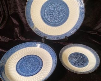 129 Japanese Signed Plates
