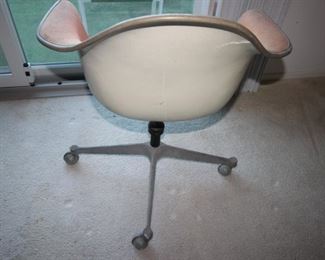 $75. Herman Miller swivel desk chair. Needs work.