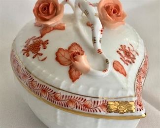 $60.  HEREND rust color trinket box. Hard to find color. 5.0” x 4.25” x 3.5. Mint condition