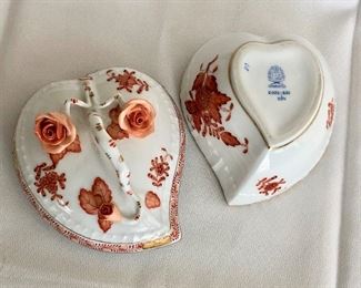 $60.  HEREND trinket box. See previous description