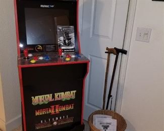 Arcade game beautiful condition.