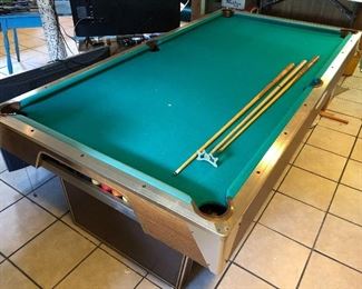 Frederick - Willys Slate Top Pool Table