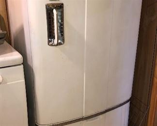 1940’s Leonard Refrigerator