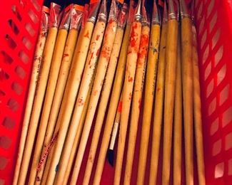 PAINT BRUSHES