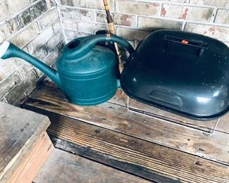 WATERING CAN & TABLE TOP GRILL