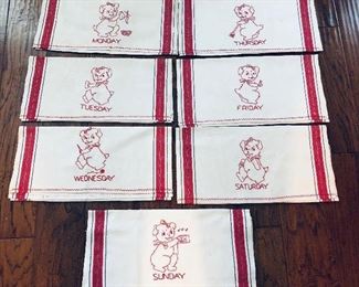 VINTAGE 7 DAY KITCHEN TOWEL SET