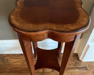66. Scallop Edged Accent Table (14" x 14" x 26")