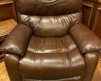 200. Leather Recliner (37" x 35" x 39")