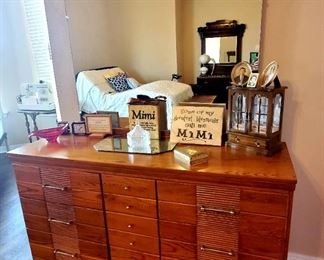 Great MCM 9  drawer dresser