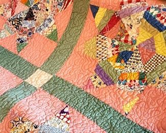 Stunning "scrappy" quilt