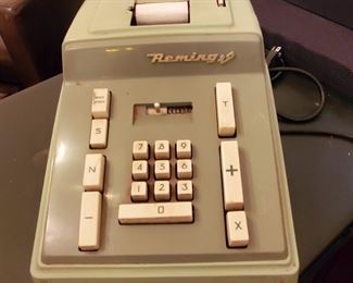 Vnitage adding machine