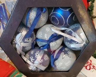 Entire room of Christmas decor