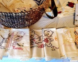 Days of the week linen dish towel set