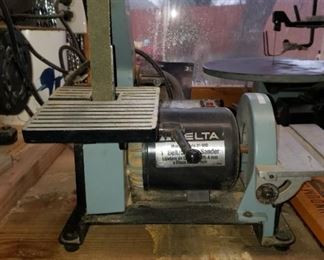 SEVERAL DELTA WOODWORKING TOOLS