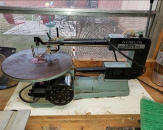 SEVERAL DELTA WOODWORKING TOOLS