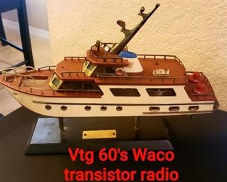 1960 Waco transistor radio