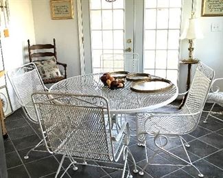 White metal patio set