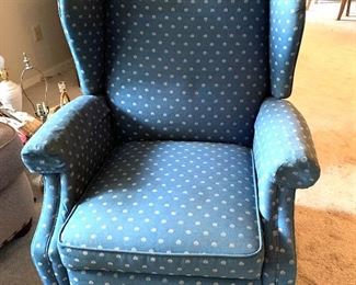 Wing Back Recliner