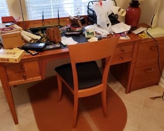 High End Desk