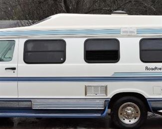 1994 ROAD TREK 190 ONLY 19,800 MILES. THE ULTIMATE CAMPING MACHINE  SELLING TO THE HIGHEST BIDDER