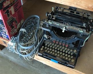 2 vintage typewriters
