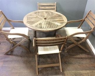 5 PIECE WOOD PATIO SET, TABLE/CHAIRS