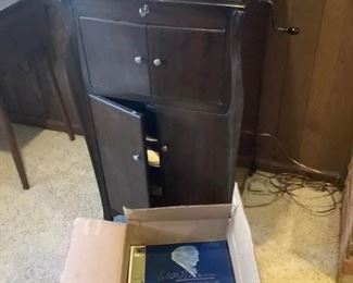 Victrola Victor Talking Manufacturer and a Mystery Lot of Records