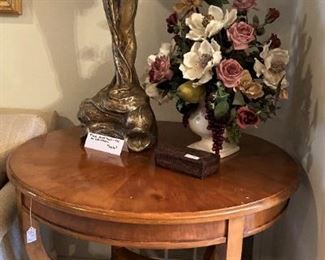 A coordinating end table