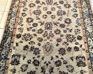 Kashan hand made rug - 4 feet x 7 feet