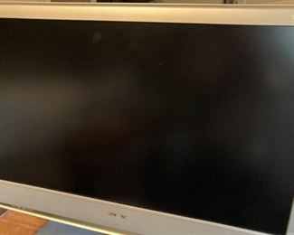 40 " Sony TV with remote (Works great!)