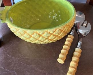 Pineapple shaped fruit bowl