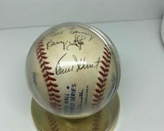 World Series baseball - with almost all signatures 1987