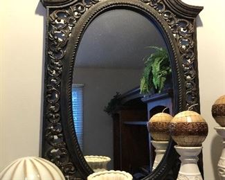 Mirrors and decor