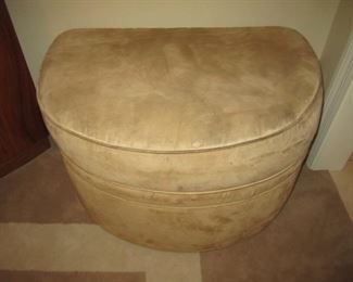 PAIR OF OTTOMANS