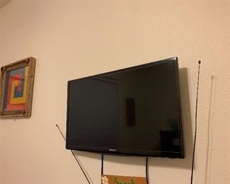 $225~ SONY WALL MOUNT FLATSCREEN TV 