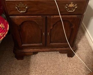 $375 ~OBO ~ PAIR OF BASSETT NIGTSTANDS 