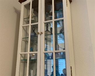 $95~ CUTE AND FUNCTIONAL WALL MOUNT CURIO 