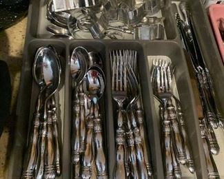 $100- ObO- 41 pieces of SL stainless Flateware 