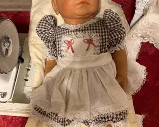 $28 ~ VINTAGE BERJUSA  BABY DOLL ~ ANATOMICALLY CORRECT GIRL