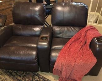 HOME MOVIE THEATER CHAIRS