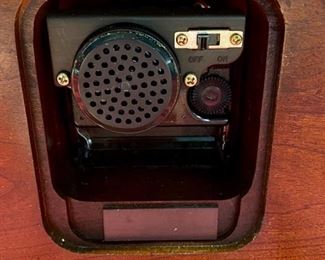 Lot 5059.   $40.00. Howard Miller Westminster Mantle Clock 13.5" L x 3" D  x  6" H.   Model: 613-3226. Battery -operated. Quantity Available 0 still available.