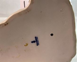 Lot 5034. $48.00 2 pc Lladro lot.  Lladro Gone Fishing, Boy with waders (missing a finger and a fishing pole #4809) and Lladro Goose "Taking Flight" excellent shape. No boxes. Sold as shown.