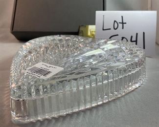 Lot 5041. $40.00  Beautiful Waterford Heart Shaped Tray, New with box. MSRP: $99 (Great Valentine's Day Gift!)