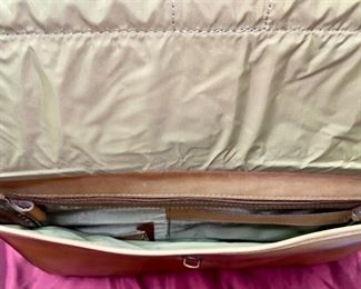 Lot 5103. $70.00  Vintage Hartmann Leather Overnight Business Carry On Luggage.   2 zipper compartments and 1 flap.  From the Classic Belting Collection.  Great Patina and in good condition.