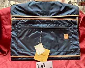 Lot 5105 $40.00 Hartmann Luggage Navy Pack Nylon, Carry On Suit or Dress Bag.  New with Tag Retails for $95.00  21.5"w x 21"H