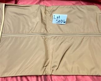 Lot 5106. $40.00 Hartmann Luggage Cocoa Pack Nylon, Carry On Suit or Dress Bag.  New with Tag Retails for $95.00  21.5" W x 21"H