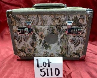 Lot 5110.$75.00  Rare Vintage Pegasus Tapestry Luggage " The Countryside Collection Train Case. Imported. Woven Tapestry. Gray border. 