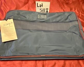 Lot 5118A/B $50.00 Set of 5 Vintage Totes Nylon Luggage. This lot includes a Garment Bag, 2-Action Bag (18"x9"x9"), Shoulder Bag (14"x11"x7"), Tote Bag (10"x7"x2")