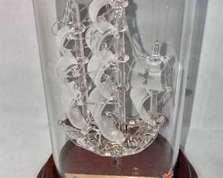 Lot 5123.   $28.00 Mayflower Glass Sculpture "The Golden Lion" Warship.  Made in England. W/original Box