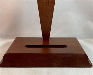 Lot 5150. $40.00 Awesome Lenox Package 1. Lenox Cake Plate (11.75" diameter) with a few signs of use (including plate stand), Lenox Masterpiece Flower Bowl Hand Decorated in 24k Gold (6" diameter x 3.5" H), Lenox Flower Vase 6.5" H x 4.25" W. and a Sheffield Pearlized handle stainless cake knife